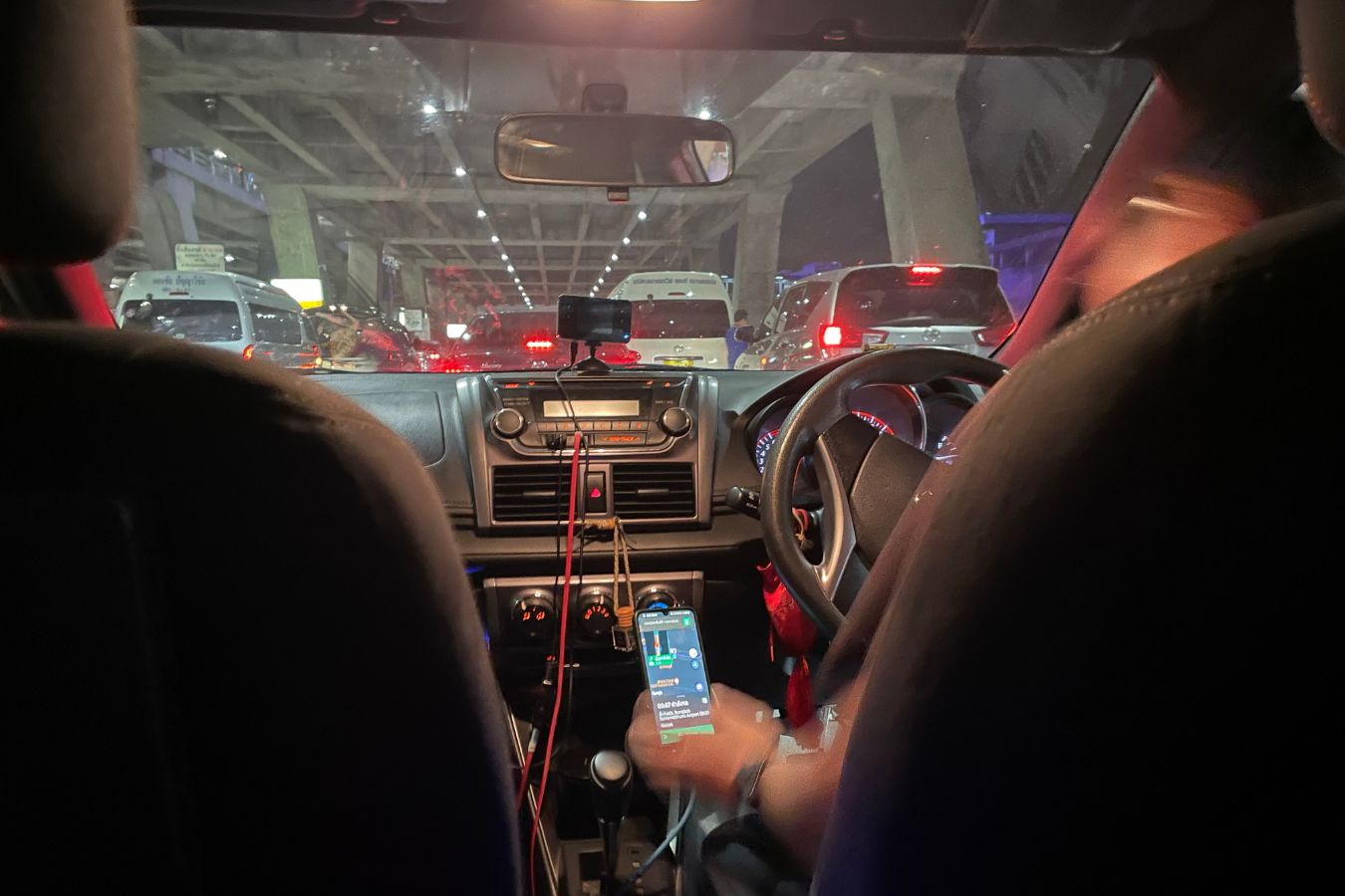 「運転手付きレンタカー」という生活